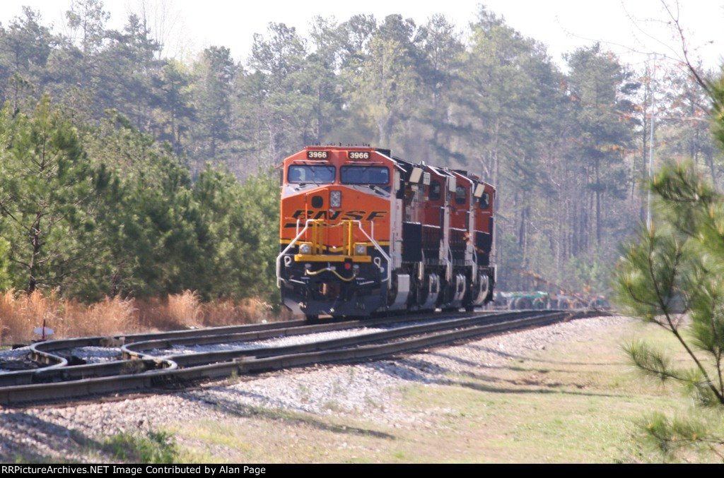 BNSF 3966 leads